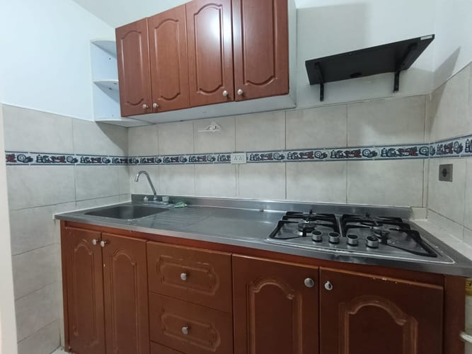 Apartamento de 2 alcobas en arriendo en El Salvador, Medellín, 55 m² · foto 2 de 11