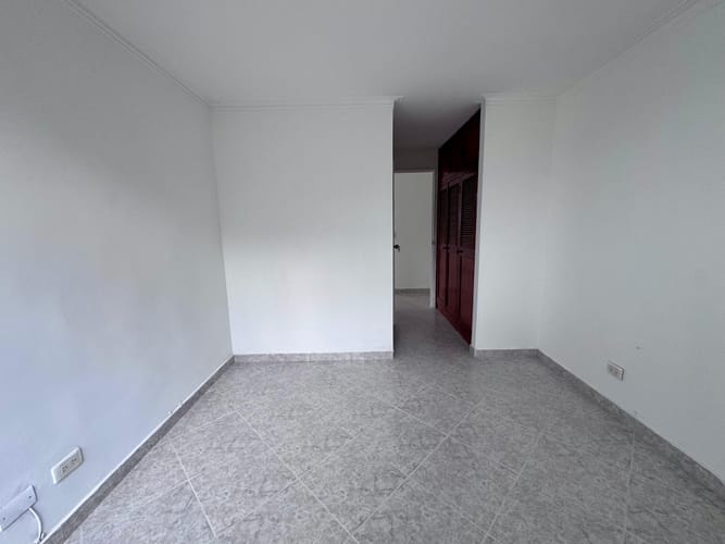 Apartamento de 3 alcobas en arriendo en El Dorado, Envigado, 86 m² · foto 7 de 15