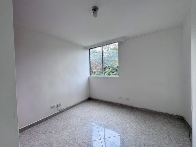 Apartamento de 3 alcobas en arriendo en El Dorado, Envigado, 86 m² · foto 10 de 15