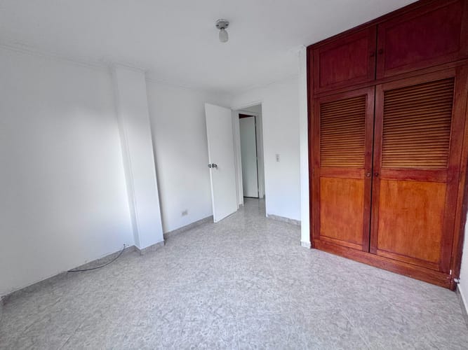 Apartamento de 3 alcobas en arriendo en El Dorado, Envigado, 86 m² · foto 11 de 15