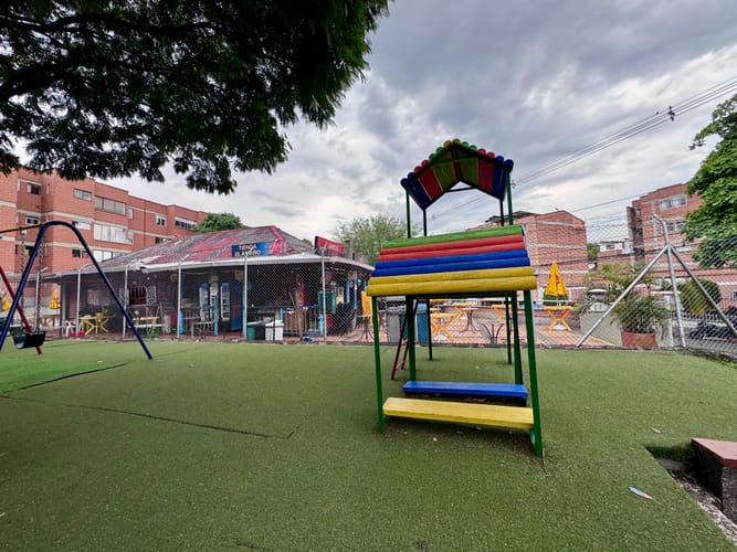 Apartamento de 3 alcobas en arriendo en El Dorado, Envigado, 86 m² · foto 13 de 15