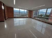 Oficina en arriendo en Colombia, Medellín, 63 m² · foto 3 de 14