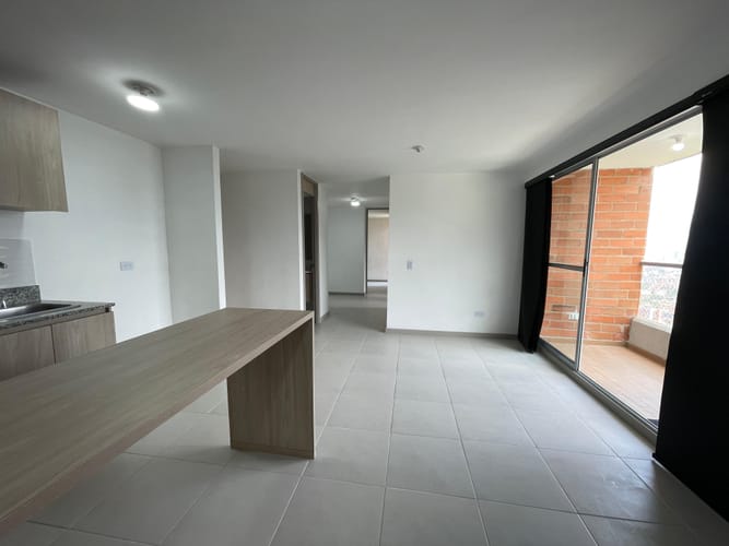 Apartamento de 3 alcobas en arriendo en Señorial, Envigado, 65 m² · foto 2 de 18