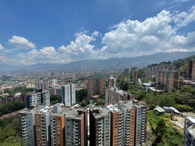 Apartamento de 3 alcobas en arriendo en Señorial, Envigado, 65 m² · foto 9 de 18