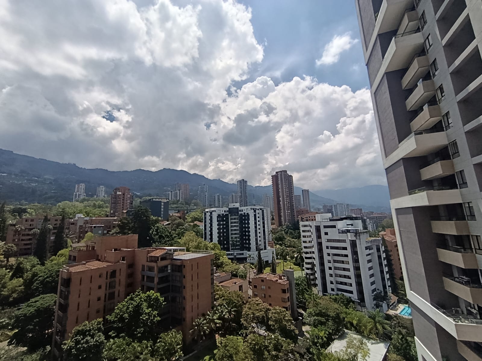 Apartamento en Arriendo en El Poblado, Medellín