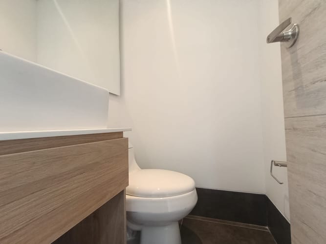 Apartamento de 2 alcobas en arriendo en El Poblado, Medellín, 89 m² · foto 13 de 14