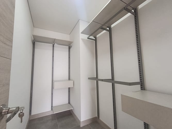 Apartamento de 2 alcobas en arriendo en El Poblado, Medellín, 89 m² · foto 14 de 14