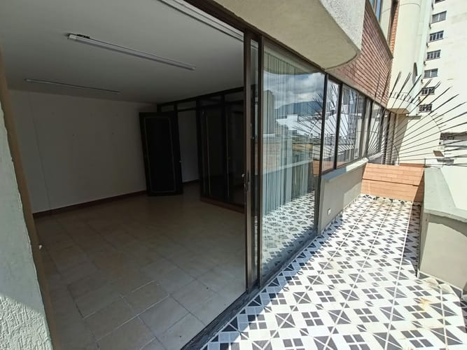 Oficina en arriendo en Guayaquil, Medellín, 40 m² · foto 9 de 10
