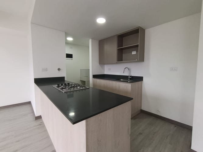 Apartamento de 2 alcobas en arriendo en Vía Las Palmas, Medellín, 69 m² · foto 5 de 20
