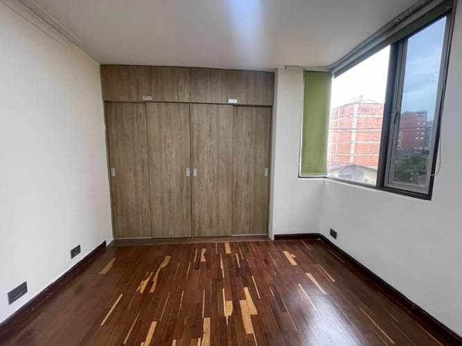 Apartamento de 2 alcobas en arriendo en Laureles, Medellín, 109 m² · foto 12 de 18