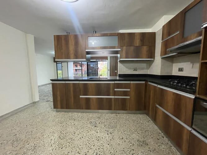 Apartamento de 2 alcobas en arriendo en Laureles, Medellín, 109 m² · foto 16 de 18