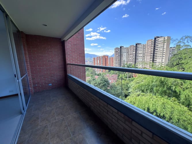 Apartamento de 2 alcobas en arriendo en El Poblado, Envigado, 76 m² · foto 14 de 15