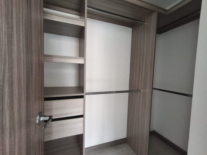 Apartamento de 3 alcobas en arriendo en Loma De La Doctora, Sabaneta, 140 m² · foto 16 de 20