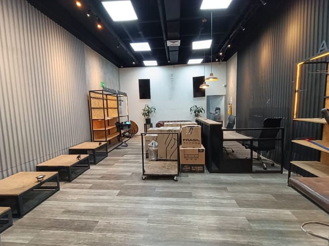 Local en arriendo en Vía Las Palmas, Medellín, 71 m² · foto 4 de 12