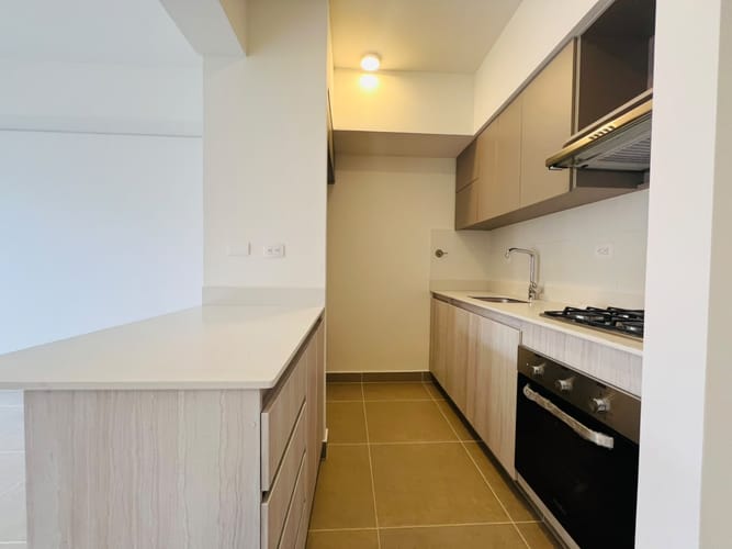 Apartamento de 2 alcobas en arriendo en Villa Carlota, Medellín, 60 m² · foto 2 de 16