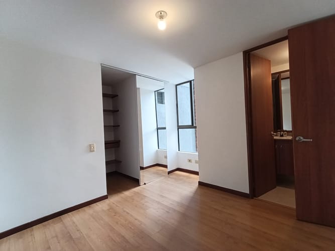 Apartamento de 2 alcobas en arriendo en Loma Del Esmeraldal, Envigado, 68 m² · foto 9 de 20