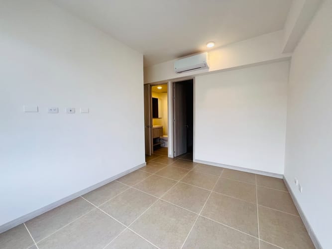 Apartamento de 2 alcobas en arriendo en Villa Carlota, Medellín, 60 m² · foto 8 de 16