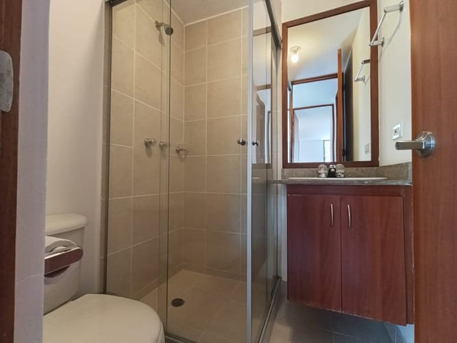 Apartamento de 2 alcobas en arriendo en Loma Del Esmeraldal, Envigado, 68 m² · foto 18 de 20