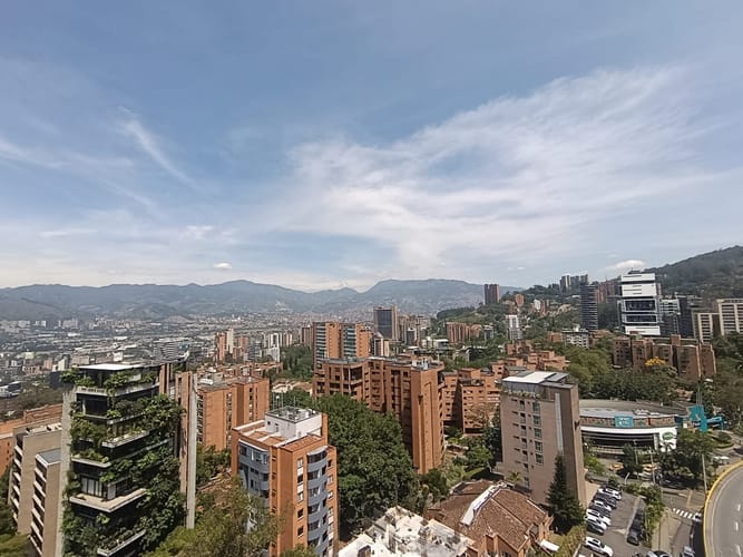 Oficina en arriendo en El Poblado, Medellín, 76 m² · foto 7 de 13