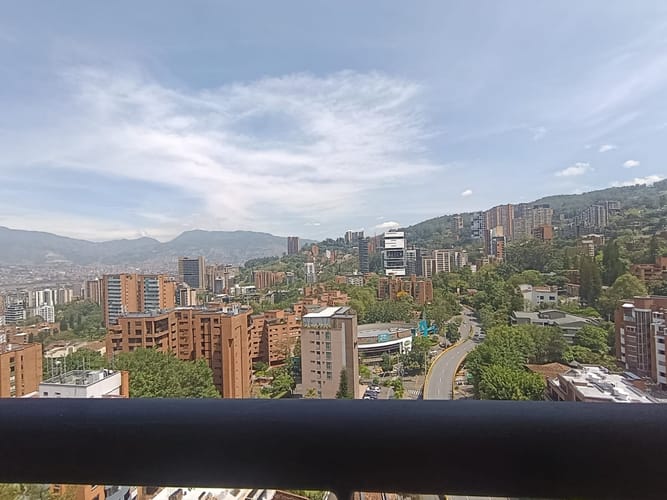 Oficina en arriendo en El Poblado, Medellín, 76 m² · foto 11 de 13