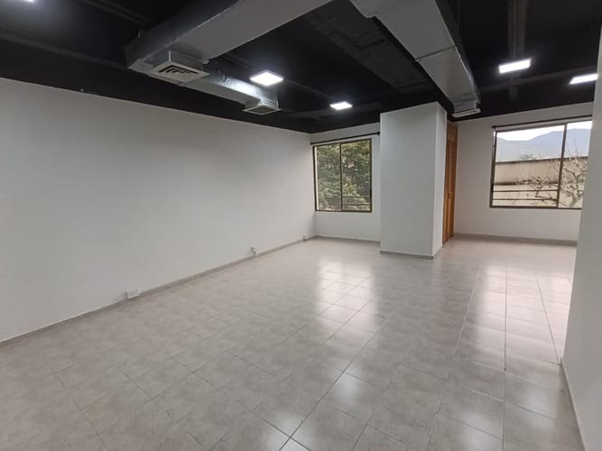 Oficina en arriendo en La Ceja, 37 m² · foto 2 de 11