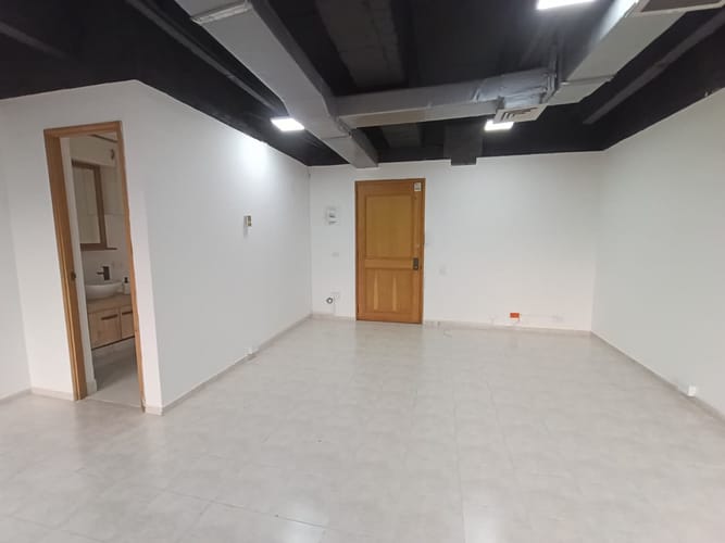 Oficina en arriendo en La Ceja, 37 m² · foto 4 de 11
