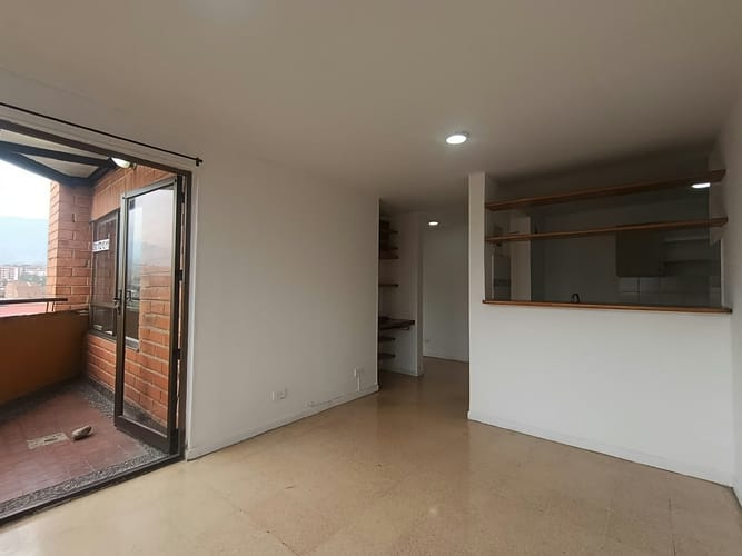 Apartaestudio en arriendo en La Floresta, Medellín, 39 m² · foto 7 de 14