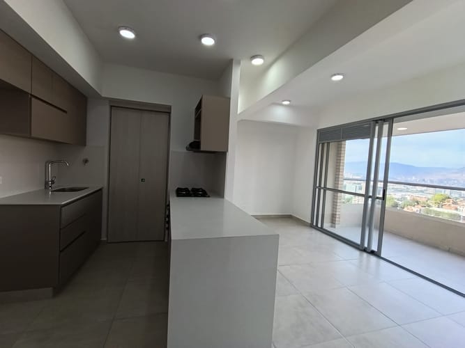 Apartamento de 3 alcobas en arriendo en Las Lomitas, Sabaneta, 85 m² · foto 5 de 20