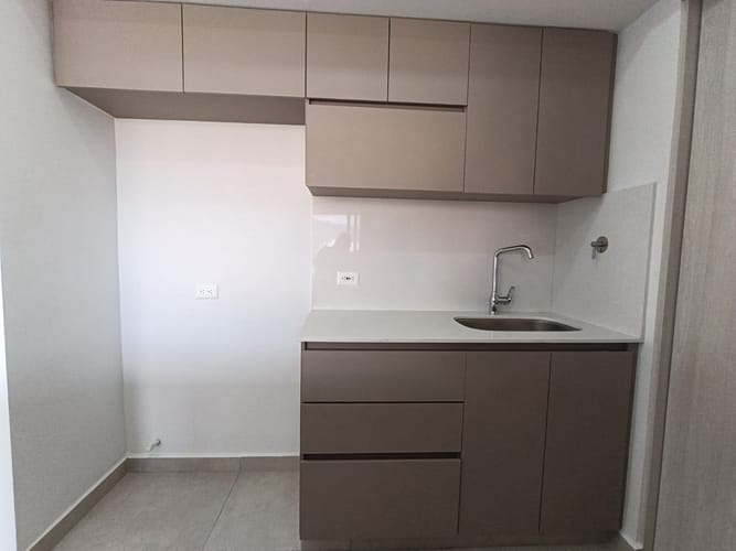 Apartamento de 3 alcobas en arriendo en Las Lomitas, Sabaneta, 85 m² · foto 6 de 20