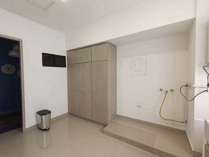 Apartamento de 3 alcobas en arriendo en El Poblado, Medellín, 277 m² · foto 7 de 20