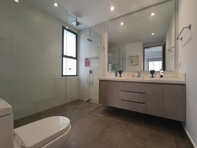 Apartamento de 3 alcobas en arriendo en El Poblado, Medellín, 277 m² · foto 13 de 20