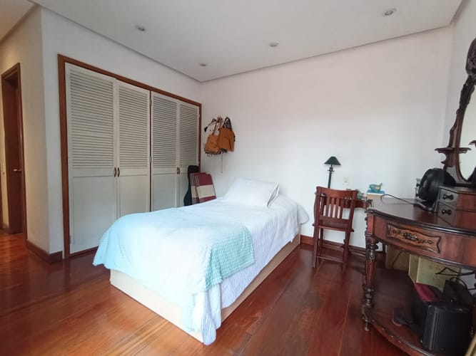 Apartamento de 3 alcobas en arriendo en Lalinde, Medellín, 280 m² · foto 14 de 20