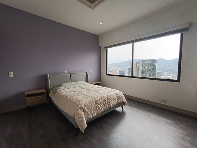 Apartamento de 3 alcobas en arriendo en El Poblado, Medellín, 277 m² · foto 17 de 20