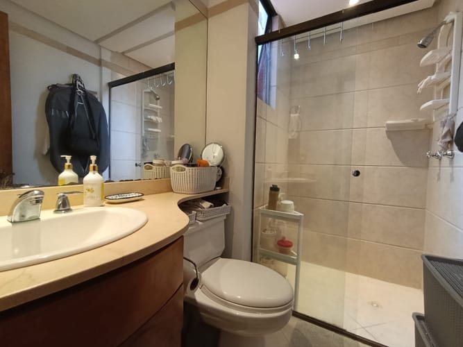 Apartamento de 3 alcobas en arriendo en Lalinde, Medellín, 280 m² · foto 17 de 20