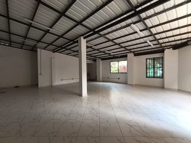 Bodega en arriendo en El Chagualo, Medellín, 120 m² · foto 12 de 17