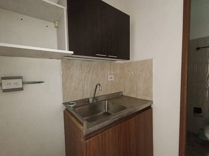 Bodega en arriendo en El Chagualo, Medellín, 120 m² · foto 16 de 17