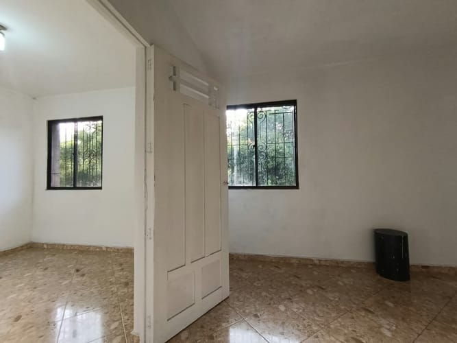 Casa de 5 alcobas en arriendo en Bombona No.1, Medellín, 133 m² · foto 6 de 20