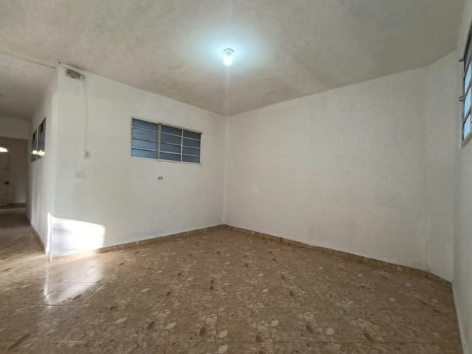Casa de 5 alcobas en arriendo en Bombona No.1, Medellín, 133 m² · foto 9 de 20