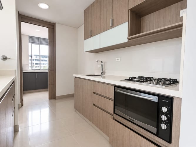 Apartamento de 2 alcobas en arriendo en Loma Del Esmeraldal, Envigado, 89 m² · foto 6 de 19