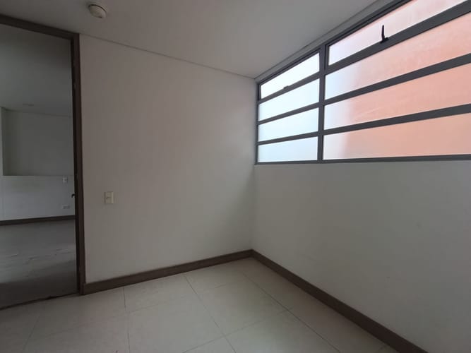 Apartamento de 2 alcobas en arriendo en Loma Del Esmeraldal, Envigado, 89 m² · foto 14 de 19