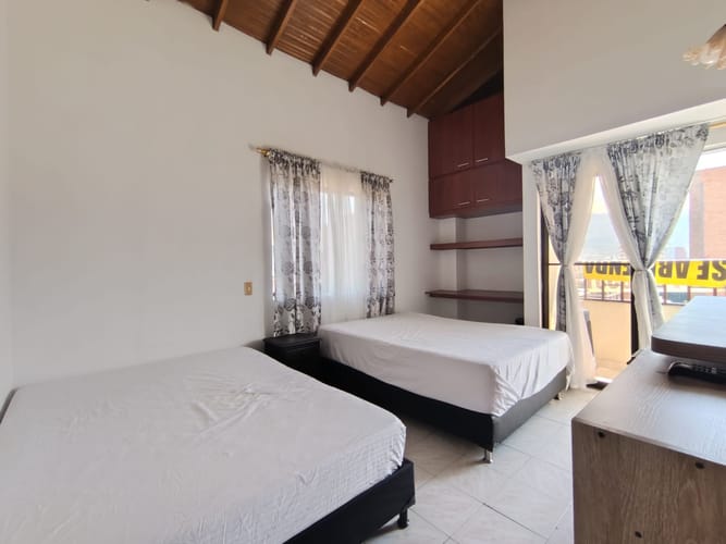 Apartamento de 3 alcobas en arriendo en Laureles, Medellín, 110 m² · foto 9 de 17