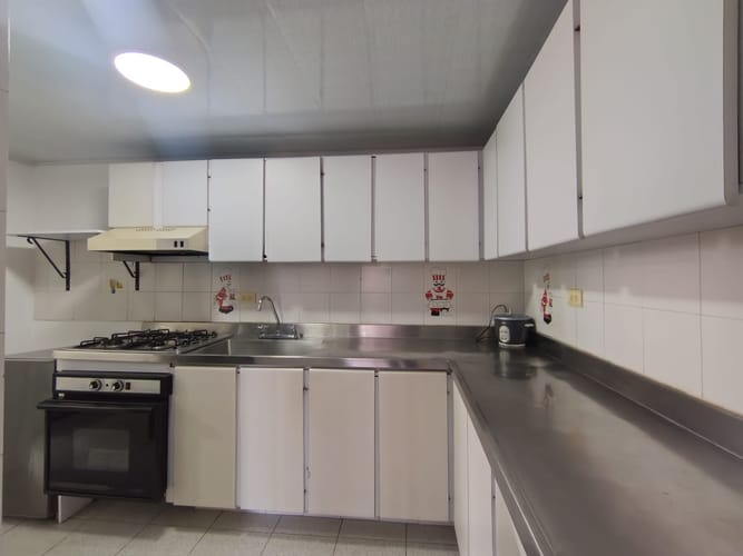 Apartamento de 3 alcobas en arriendo en Laureles, Medellín, 110 m² · foto 12 de 17