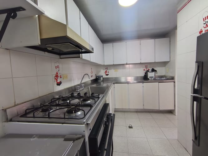 Apartamento de 3 alcobas en arriendo en Laureles, Medellín, 110 m² · foto 15 de 17