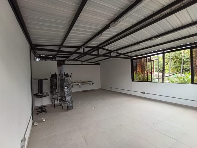 Local en arriendo en Manchester, Bello, 60 m² · foto 3 de 10