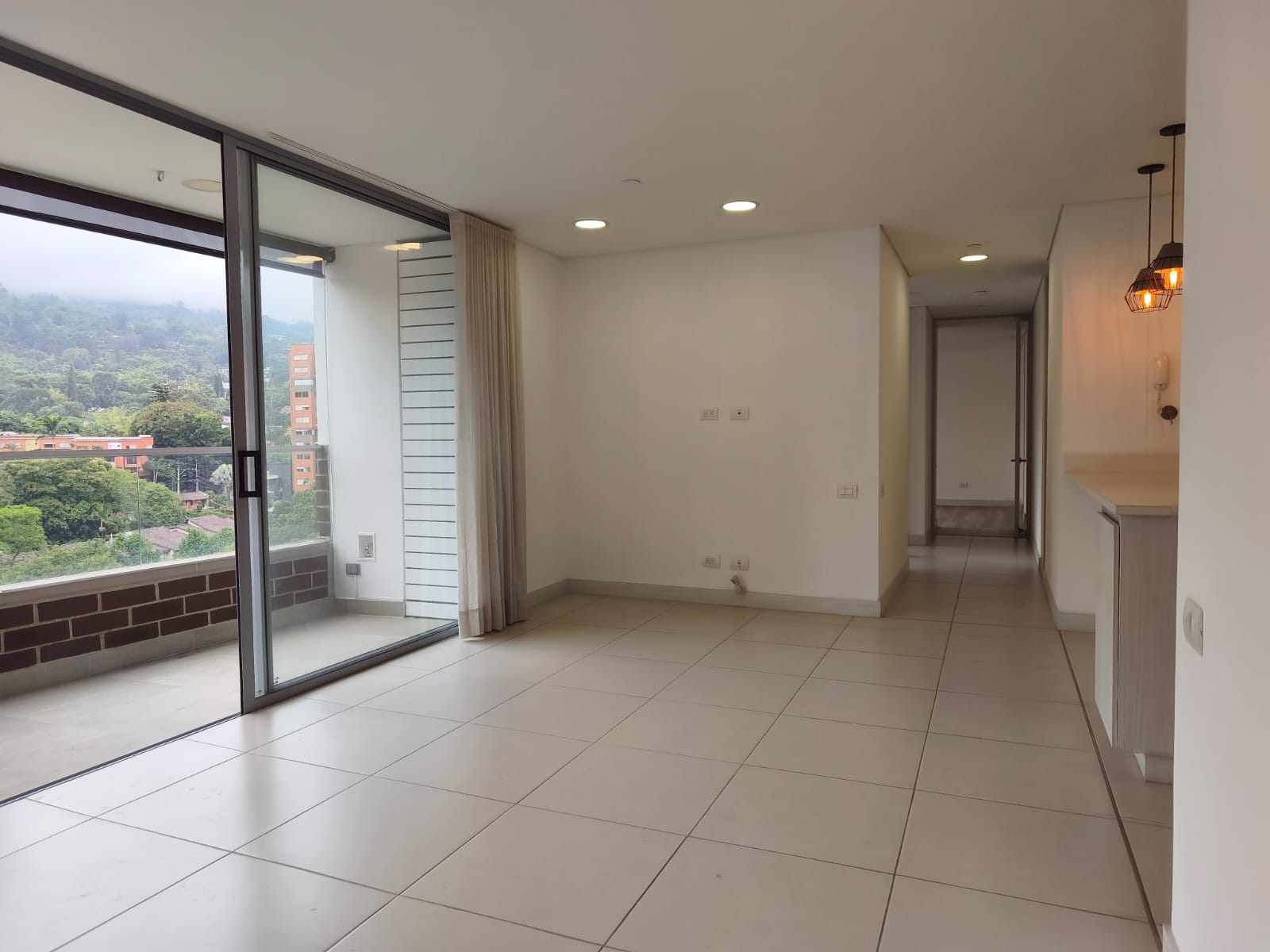 Apartamento en Arriendo en Loma del Esmeraldal, Envigado