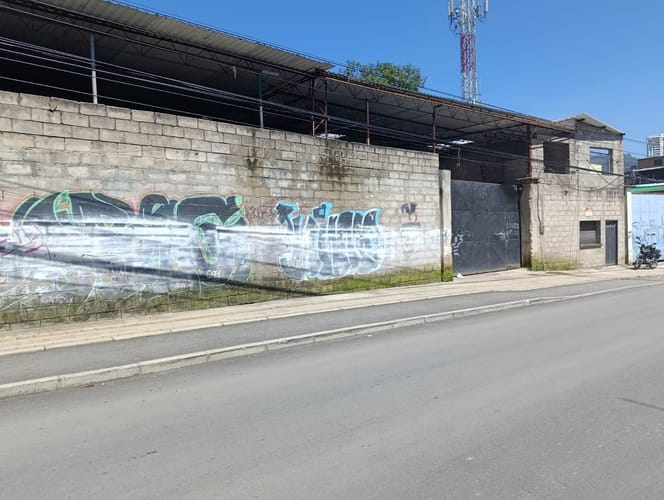 Bodega en arriendo en Poblado Del Sur, La Estrella, 220 m² · foto 3 de 6