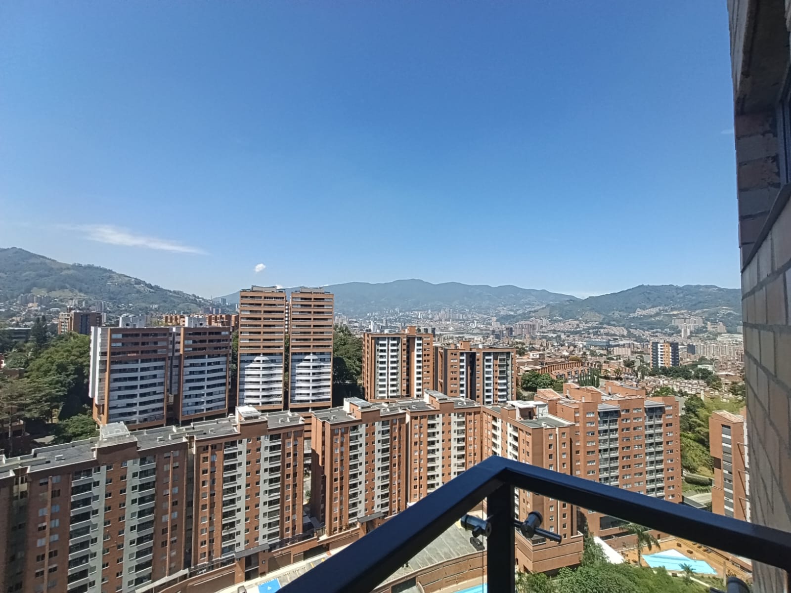 Apartamento en Arriendo en Loma del Esmeraldal, Envigado