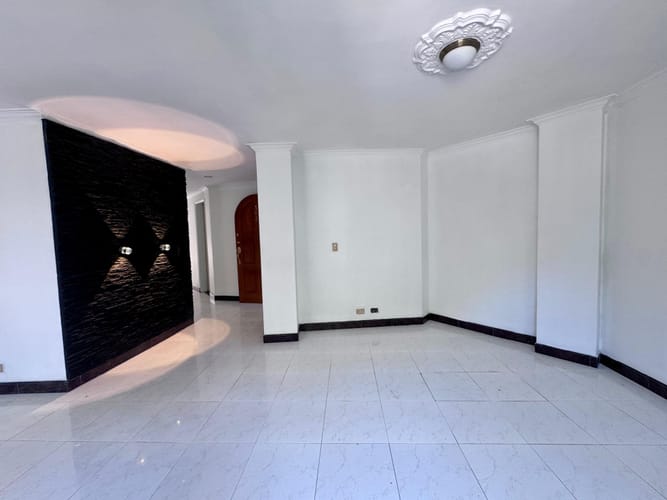 Apartamento de 3 alcobas en arriendo en Vía Las Palmas, Medellín, 120 m² · foto 3 de 20