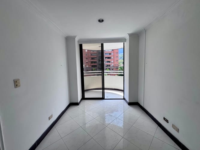 Apartamento de 3 alcobas en arriendo en Vía Las Palmas, Medellín, 120 m² · foto 10 de 20