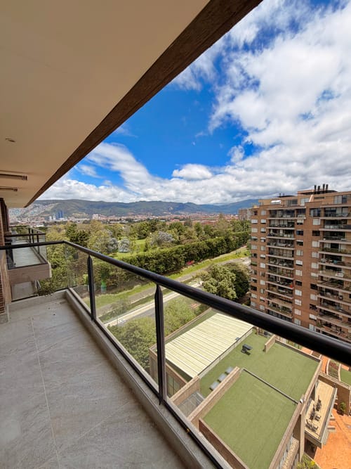 Apartamento de 4 alcobas en arriendo en Cantalejo, Bogotá, 170 m² · foto 3 de 20